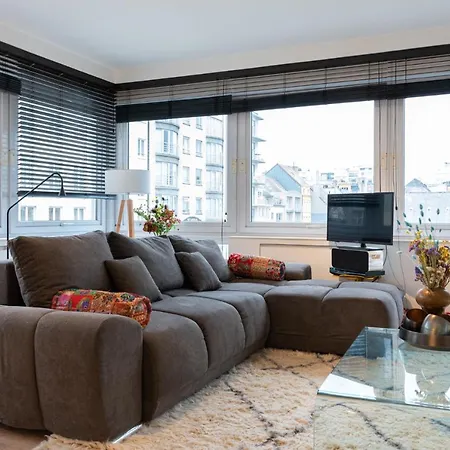 Appartement Modern Luxury With Free Parking Space In The Center, Close To The *